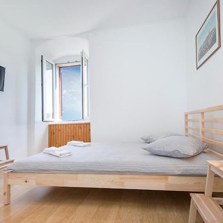 Апартаменты Studio Apartman Vedran Лабин Экстерьер фото